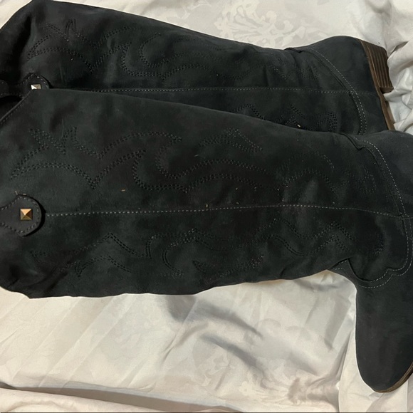 Grey faux suede mid calf boots - Picture 2 of 3